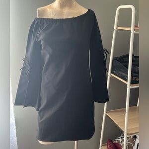 Bobeau Black Off-Shoulder Long Sleeve Dress